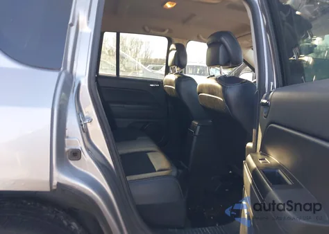 2016 Jeep Compass Sport Se z USA, uszkodzony, nr VIN 1C4NJDBB8GD587608